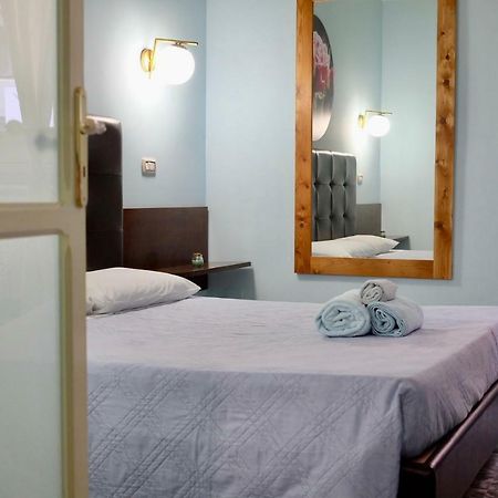 4 Balconi Liberty Apartments Lecce Bagian luar foto