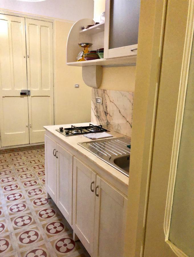 4 Balconi Liberty Apartments Lecce Bagian luar foto