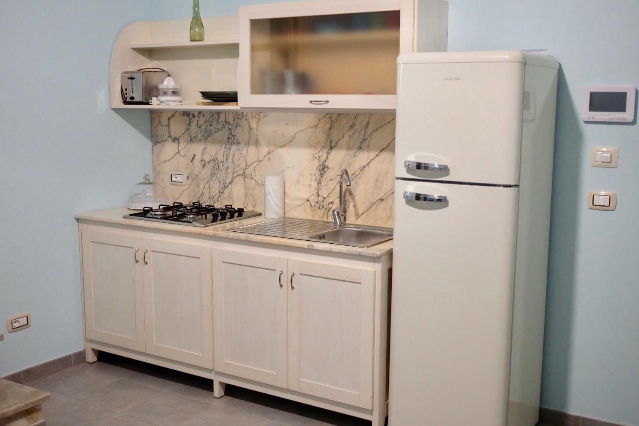 4 Balconi Liberty Apartments Lecce Bagian luar foto